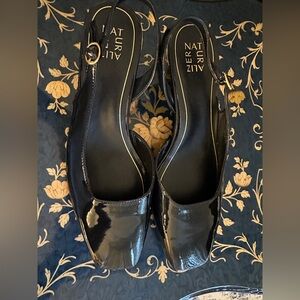 NWOT 12 wide Naturalizer slingback Jayla Heels